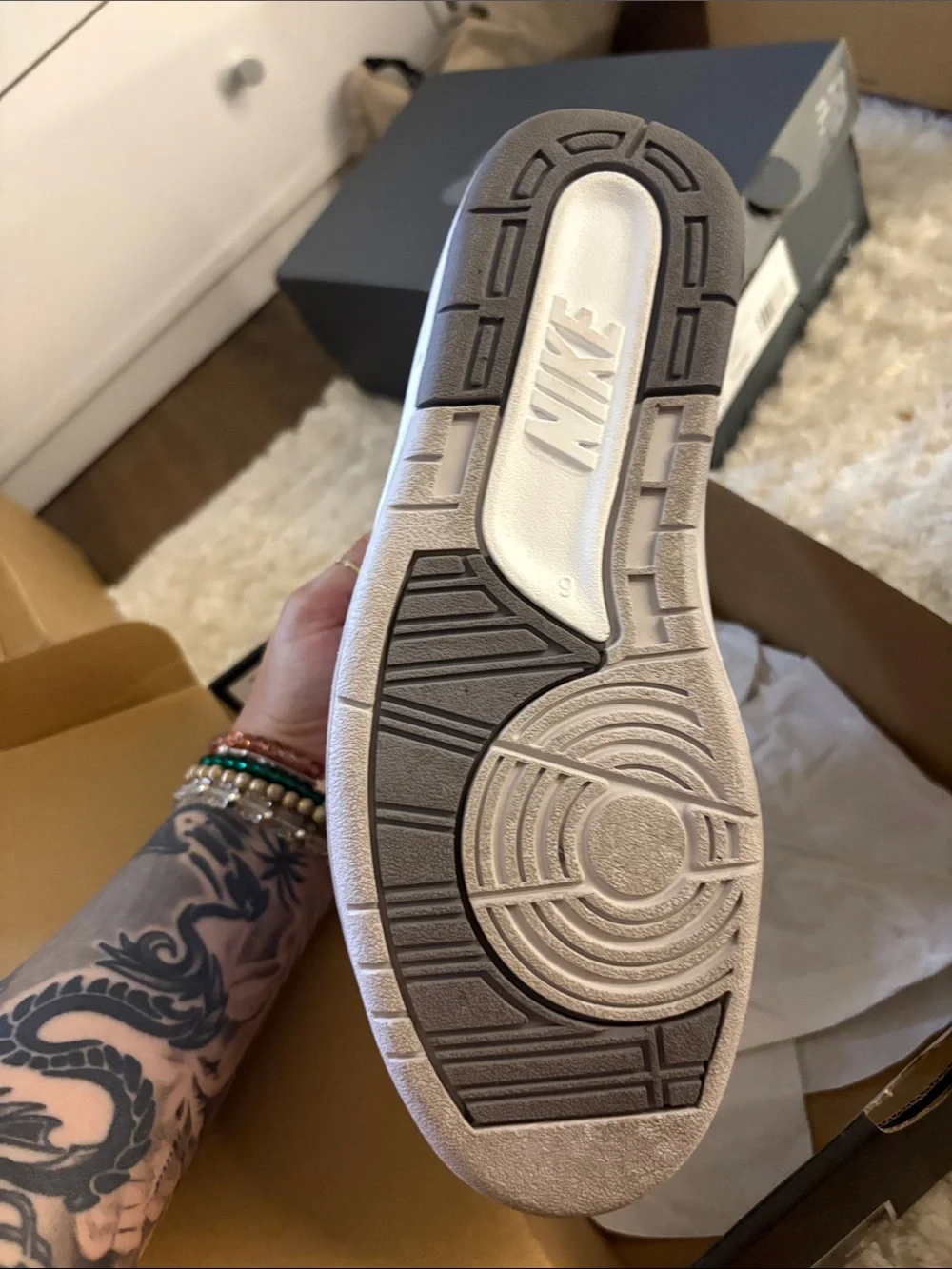 Men's Jordan 2s White sneakers